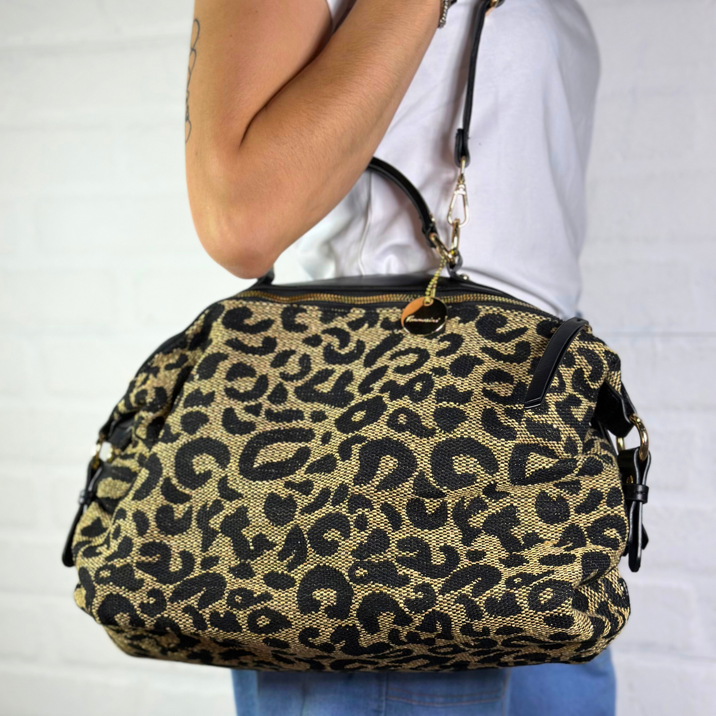Maxi borsa animalier a tracolla nera
